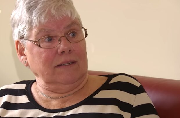 Wenn Nähe zur Last wird. Quelle: Youtube Screenshot