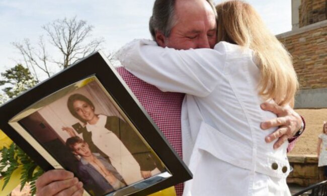 Nach 42 Jahren fand ein Mann die Krankenschwester, die sich um ihn nach seiner Herzoperation kümmerte