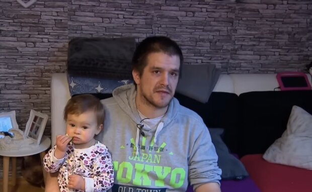 Allein mit zwei Kindern. Quelle: Youtube Screenshot