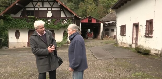 „Zu zweit planen, sparen, durchhalten – so überleben wir heute“. Quelle: Youtube