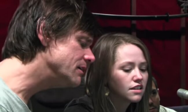 Jane Carrey: Wie die einzige Tochter eines berühmten Hollywood-Komikers jetzt aussieht