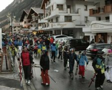 Wie Ischgl-Skigebiet  zur Brutstätte für Coronavirus in Europa geworden ist