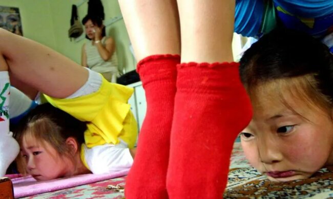 Alles für die Karriere: warum Mädchen aus den Familien genommen werden