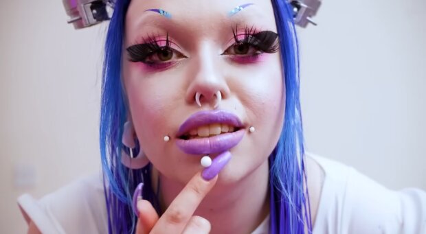 „Ich kann nicht passen – also passe ich mich nicht an“. Quelle: Youtube Screenshot