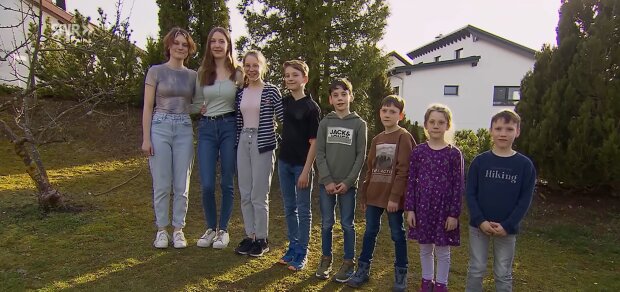 Familien mit vier Kindern und mehr. Quelle: Youtube Screenshot