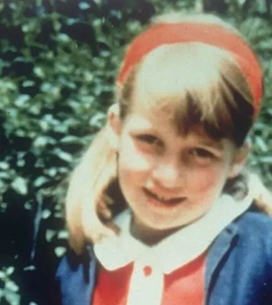 Welche Kindheit Prinzessin Diana lebte und warum sie sich ein “armes
