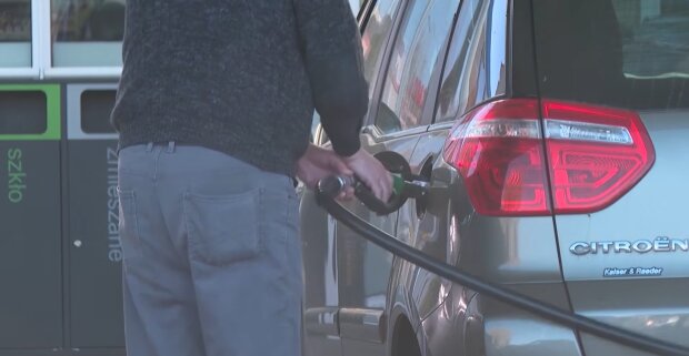 Regierung will Tanktourismus eindämmen. Quelle: Youtube Screenshot