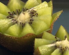 Experten erklären, warum man Kiwi nur mit Schale essen muss