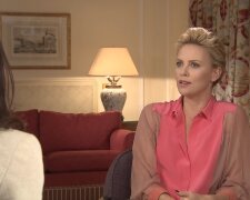 Charlize Theron. Quelle: Youtube Screenshot