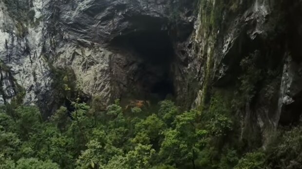 Die Erdhöhle. Quelle: Screenshot YouTube
