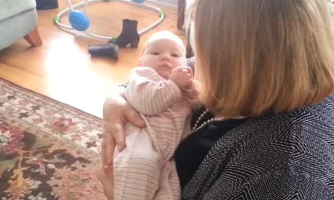 Unterstützung und Hilfe füreinander: 99-jährige Frau und zweijähriger Junge werden beste Freunde