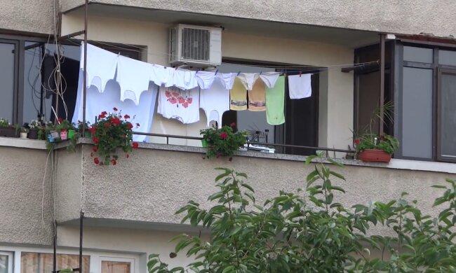 Eine nachbarschaftliche Auseinandersetzung. Quelle: Youtube Screenshot