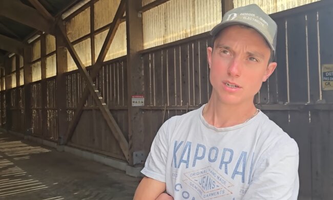 „Ich schulde 40.000 Euro – und niemand will mir helfen“. Quelle: Youtube Screenshot