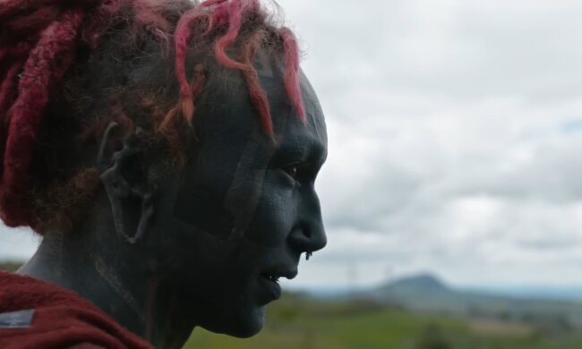 Die Geschichte eines einzigartigen Individuums. Quelle: Youtube Screenshot