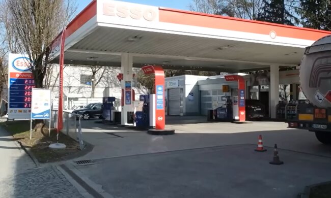 Wege aus der Spritpreis-Krise. Quelle: Youtube Screenshot