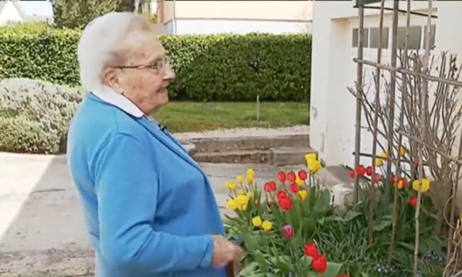 Die Blumenexpertin von nebenan. Quelle: Youtube Screenshot