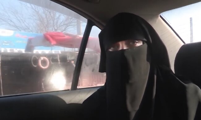 Die 18-jährige afghanische junge Frau gibt seit zehn Jahren vor, ein Mann zu sein, um ihre Familie zu ernähren