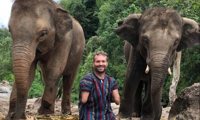 Am Rande der Möglichkeiten: Ein Mann ohne Arme und Beine bestieg den Kilimandscharo