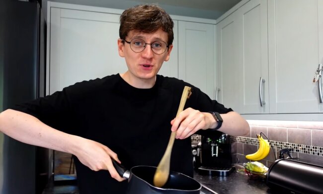 Wenn der Kochlöffel zum Schicksal wird. Quelle: Youtube Screenshot