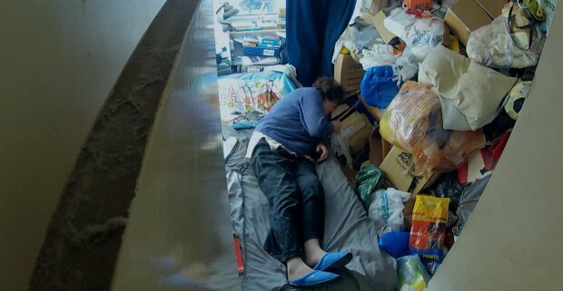 „Das Leben in einem Haus voller Dinge“. Quelle: Youtube Screenshot