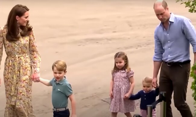 Prinz William und Kate Middleton mit ihren Kindern. Quelle: YouTube Screenshot