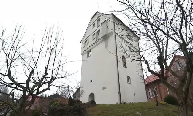 Wohnen wie Rapunzel. Quelle: Youtube Screenshot