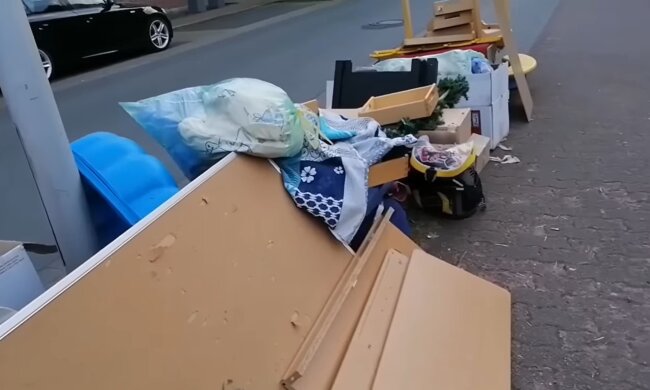 Ärger um unerwünschten Sperrmüll. Quelle: Youtube Screenshot