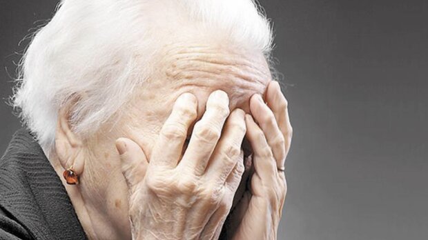 Eine 100-jährige Frau.  Quelle: www. vinegred.сom
