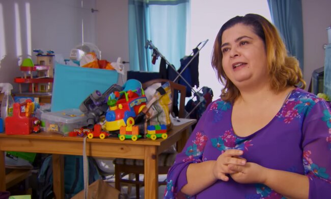 "Ich motiviere meinen Sohn, sein Zimmer zu putzen". Quelle: Youtube