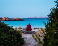 30 Jahre Einsamkeit: Ein Mann ist vor vielen Jahren auf eine einsame Insel geraten und lebt nun allein dort