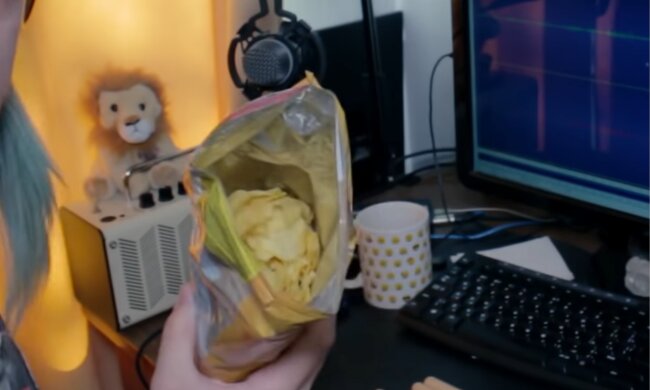 Chipstüte. Quelle: Screenshot Youtube