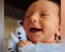 Neugeborene Baby.  Quelle: Youtube Screenshot