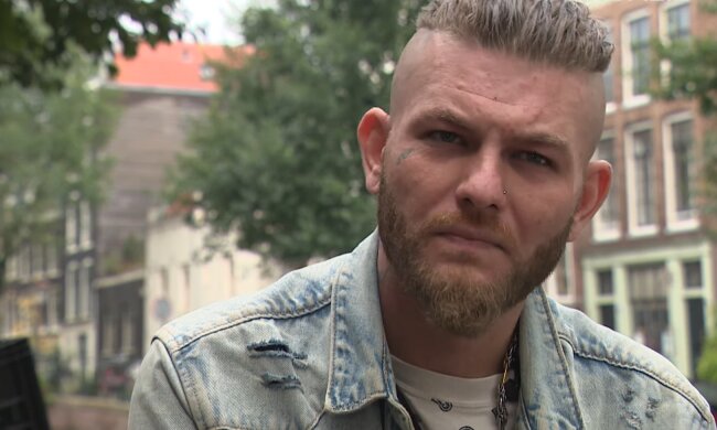 Johannes sieht Arbeit nicht als unbezahltes Hobby. Quelle: Youtube Screenshot