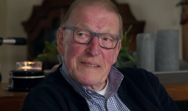 Das stille Leiden der Alten. Quelle: Youtube Screenshot