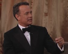 Im Kreise seiner Lieben: Tom Hanks, 66, besucht die Filmpremiere mit seiner Familie