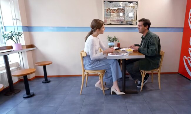 Pommes statt Candle-Light. Quelle: Youtube Screenshot