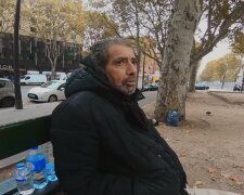 "Ich bin obdachlos und arbeitslos". Quelle: Youtube Screenshot