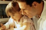 Vater und Tochter. Quelle: Screenshot YouTube
