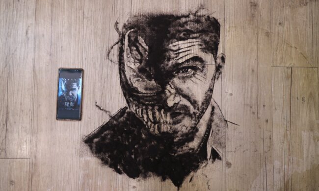 Ein Friseur aus China schafft ungewöhnliche Gemälde mit den Haaren von Kunden