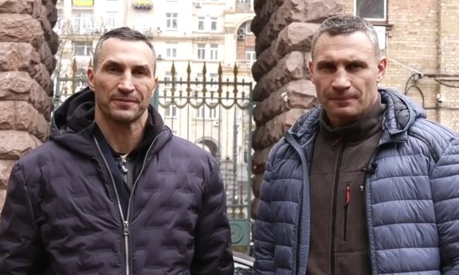 Vitali und Wladimir Klitschko. Quelle: Screenshot Youtube