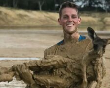 Ein australischer Teenager ging in den Schlamm, um ein Känguru zu retten