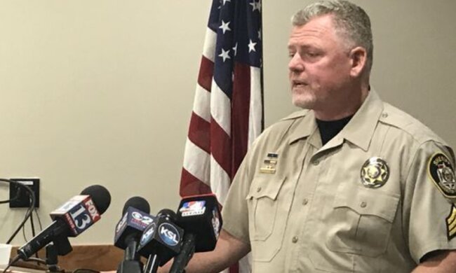 Der Sergeant, der das Kind rettete, das auf dem Eis durchbrochen hat, gab den Titel des Helden auf