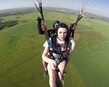 Die Rettungsgeschichte einer jungen Frau: Ein Gleitschirm brachte sie in eine Höhe, in der nur Flugzeuge fliegen