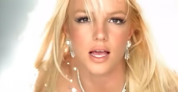 Britney Spears, Toxic. Quelle: Youtube Screenshot