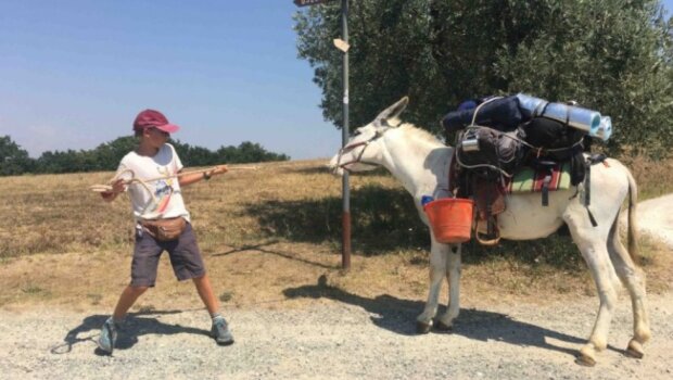 Von Palermo nach London: Ein 11-jähriger Junge und sein Vater legten fast 3.000 Kilometer zurück, um die Großmutter zu besuchen
