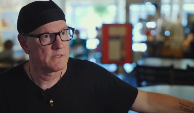 „Ich sage: Eure Karten stecken voller Kontrolle“. Quelle: Youtube Screenshot