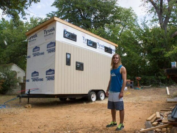Einfallsreicher Student baute ein Haus, um das Wohnheim nicht zu bezahlen