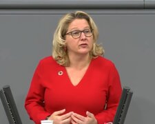 Überraschende Ankündigung der Ministerin. Quelle: Screenshot YouTube
