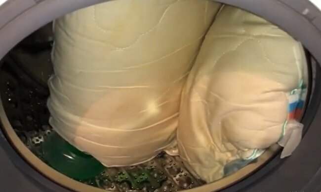 Kissen. Quelle: Youtube Screenshot