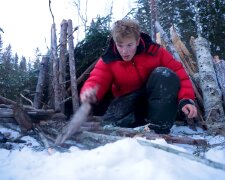 Weggelaufen aus Trotz: 17-Jähriger geht im Winter in den Wald, um seinen Eltern zu zeigen, wer das Sagen hat